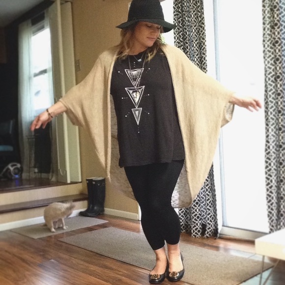 Meet your Posher, Angi - Picture 2 of 16